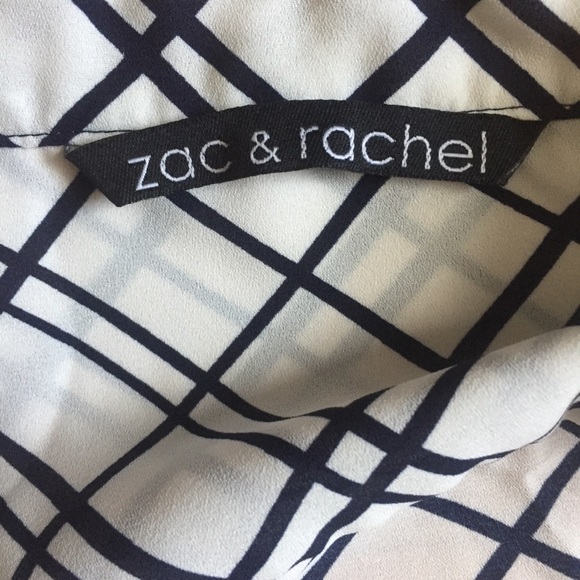 🍩Zac and Rachel striped blouse size medium - Picture 5 of 6